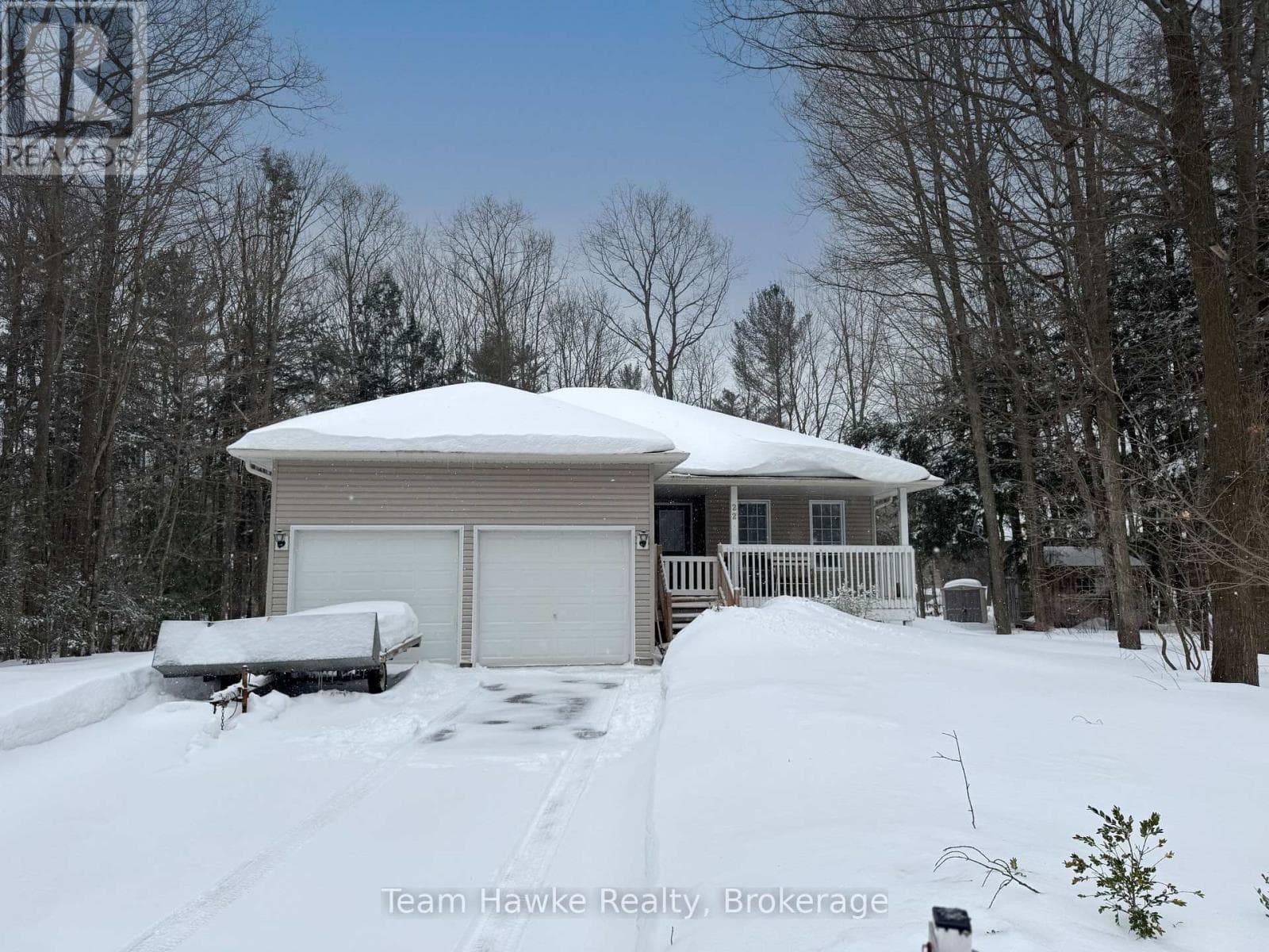 22 LAURIER BOULEVARD — Tiny, Ontario - Main photo