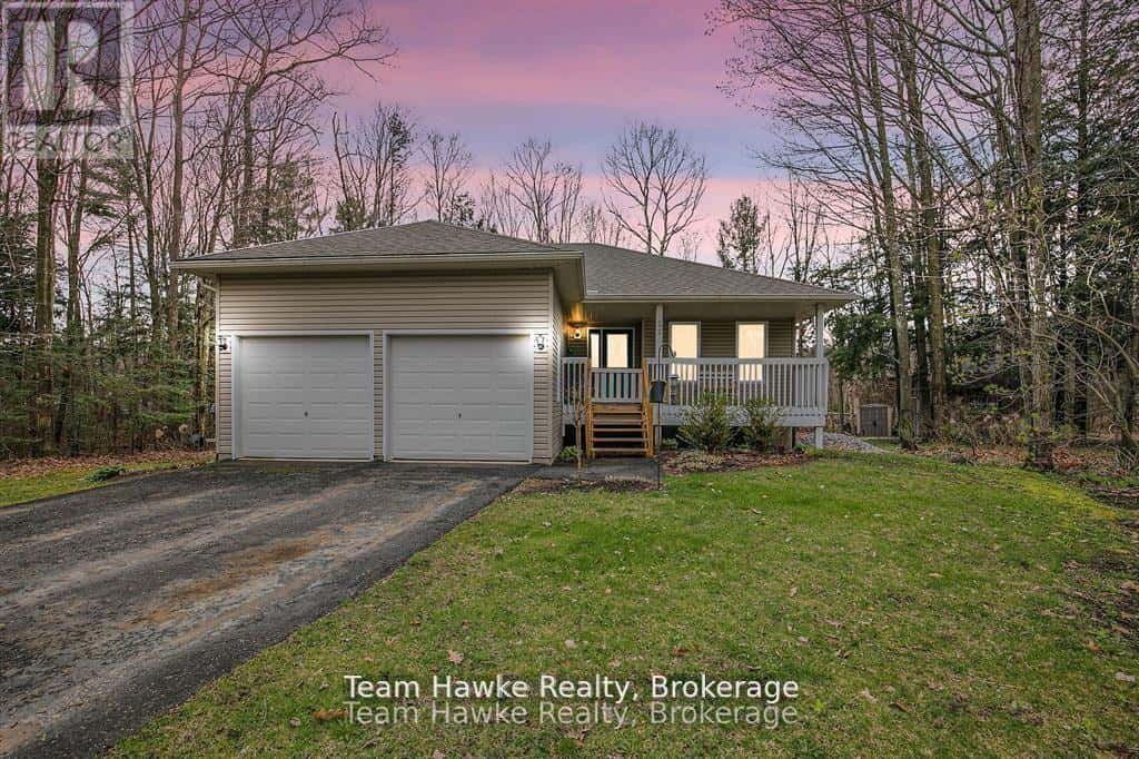 22 LAURIER BOULEVARD — Tiny, Ontario - Photo 2 of 48