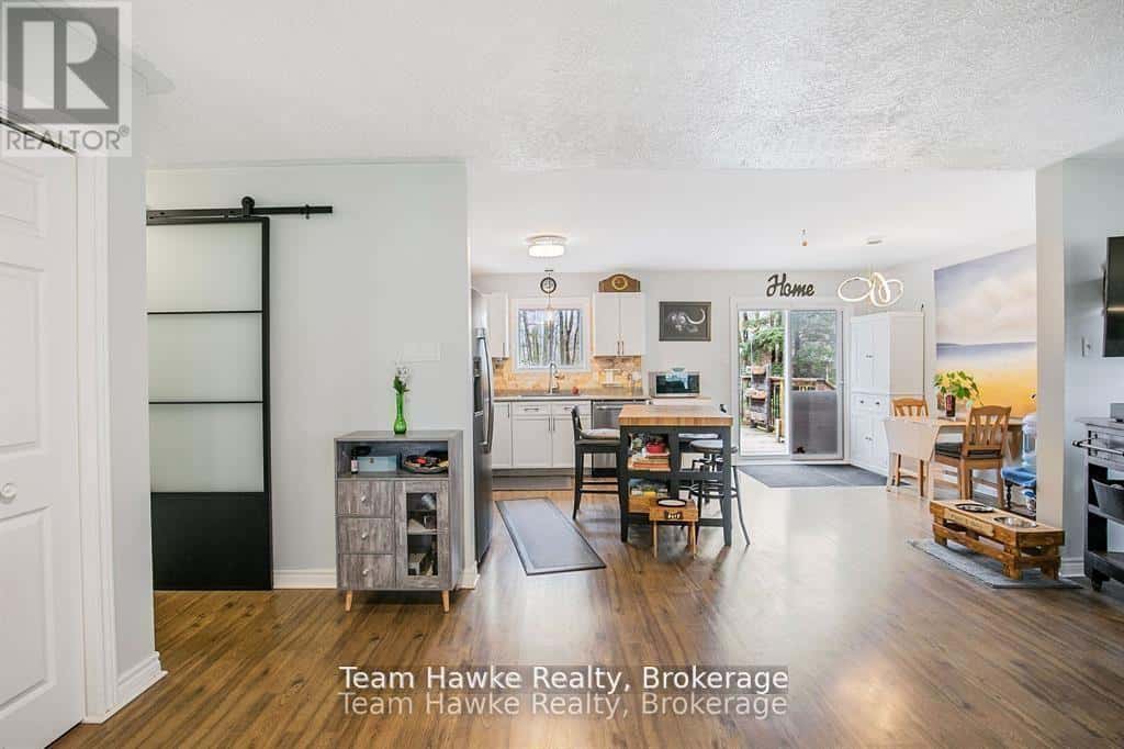 22 LAURIER BOULEVARD — Tiny, Ontario - Photo 5 of 48