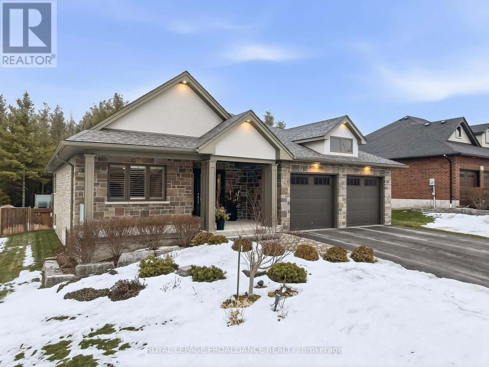 45 CASTLE RIDGE — Brighton, Ontario - Photo 2 of 49