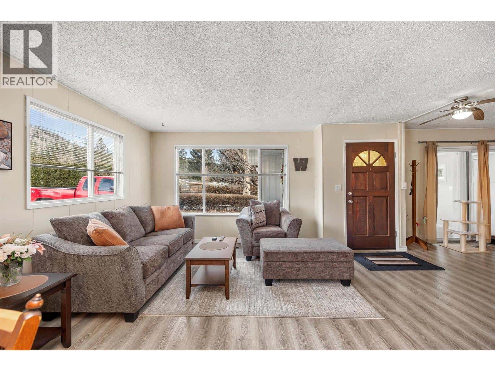 2001 97 Highway S Unit# 27 — West Kelowna, British Columbia - Photo 4 of 43