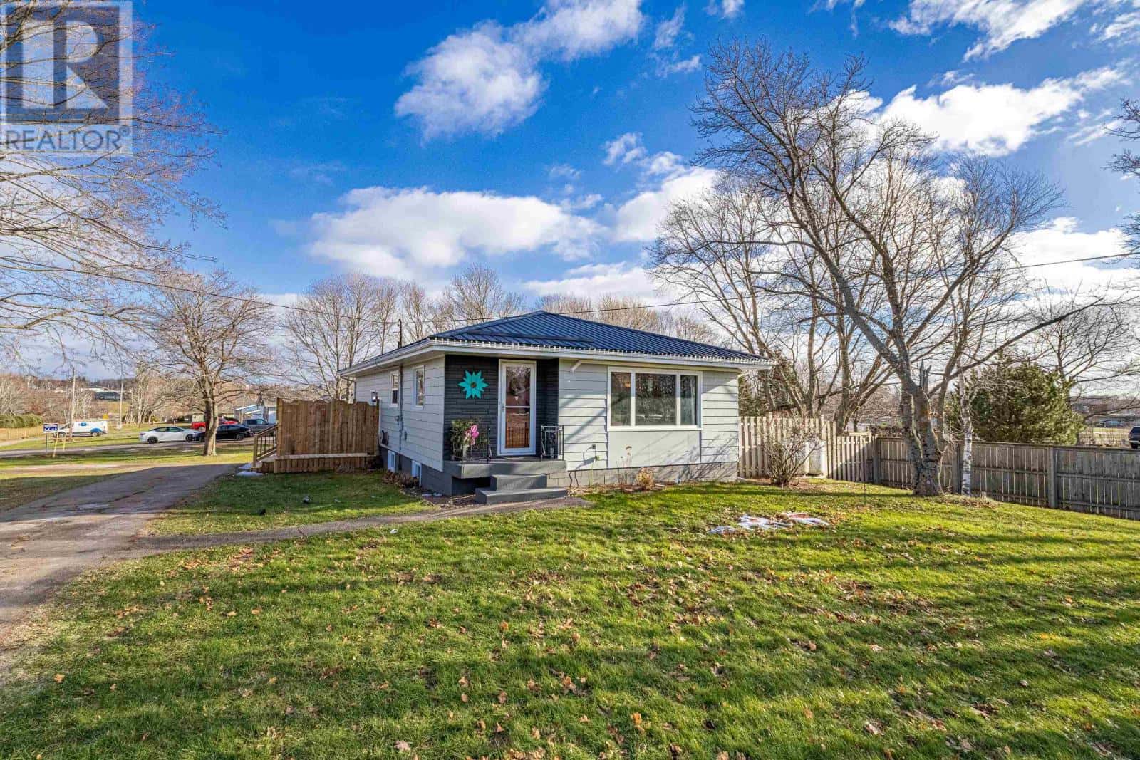 68 MEADOWBANK Road — Cornwall, Prince Edward Island - Photo 2 of 30