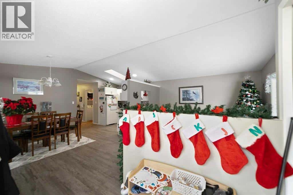 5213B 57 Street — Camrose, Alberta - Photo 3 of 19