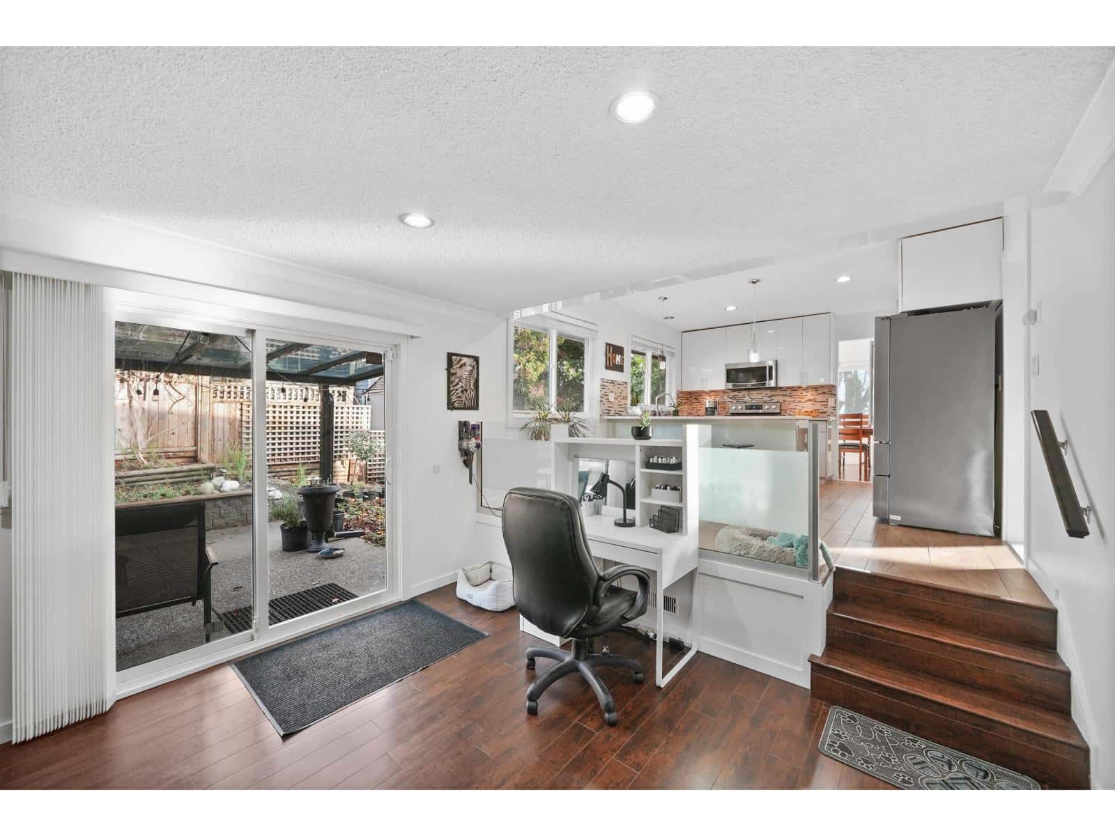 10421 SANTA MONICA DRIVE — Delta, British Columbia - Photo 5 of 30