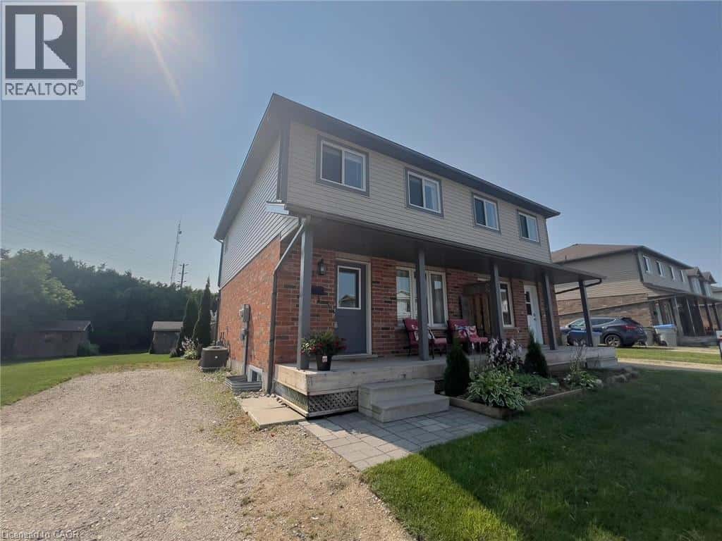 610 SALISBURY Avenue S — Listowel, Ontario - Photo 2 of 34