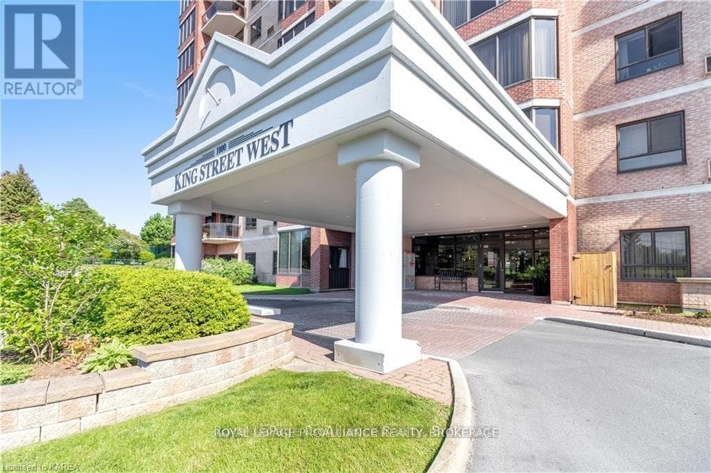 305 - 1000 KING STREET W — Kingston (Central City West), Ontario - Main photo