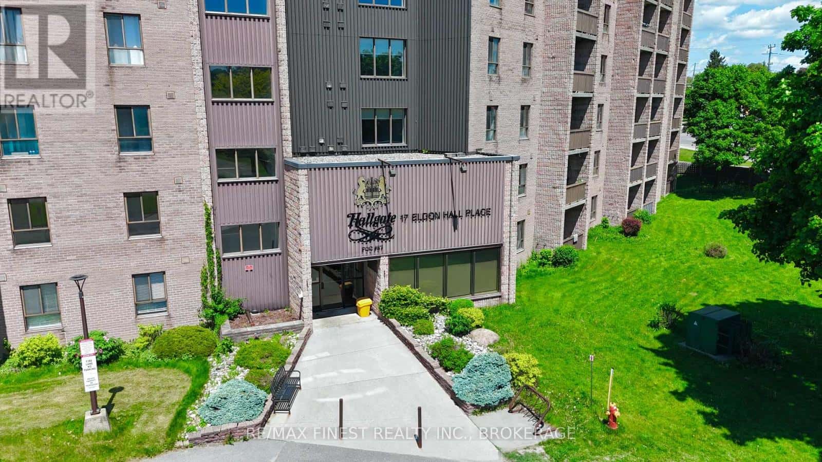 602 - 17 ELDON HALL PLACE — Kingston (Central City West), Ontario - Photo 3 of 28