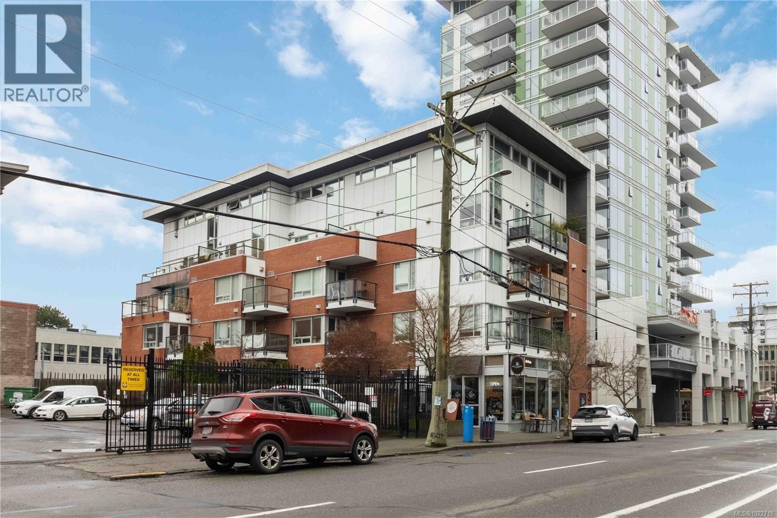 108 932 Johnson St — Victoria, British Columbia - Main photo