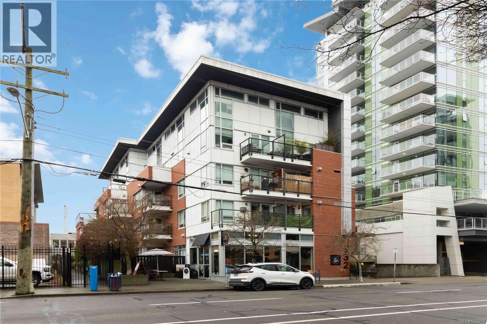 108 932 Johnson St — Victoria, British Columbia - Photo 3 of 26