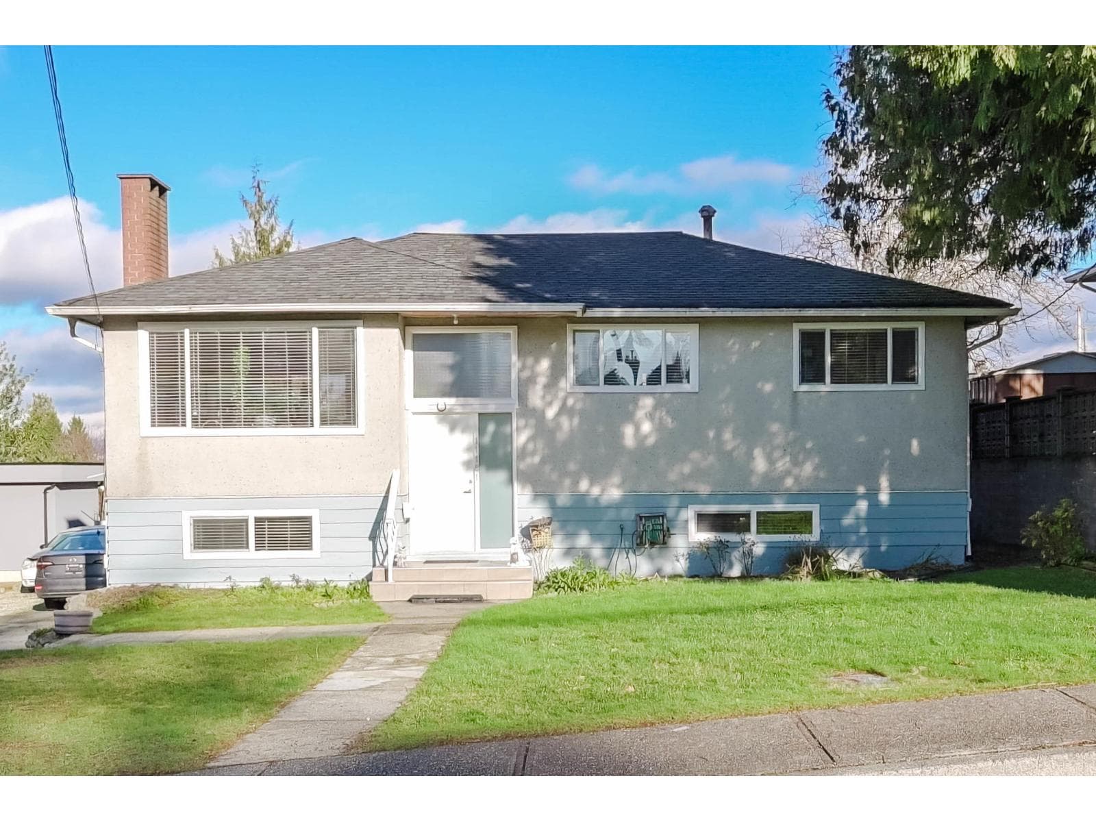 11181 90 AVENUE — Delta, British Columbia - Main photo