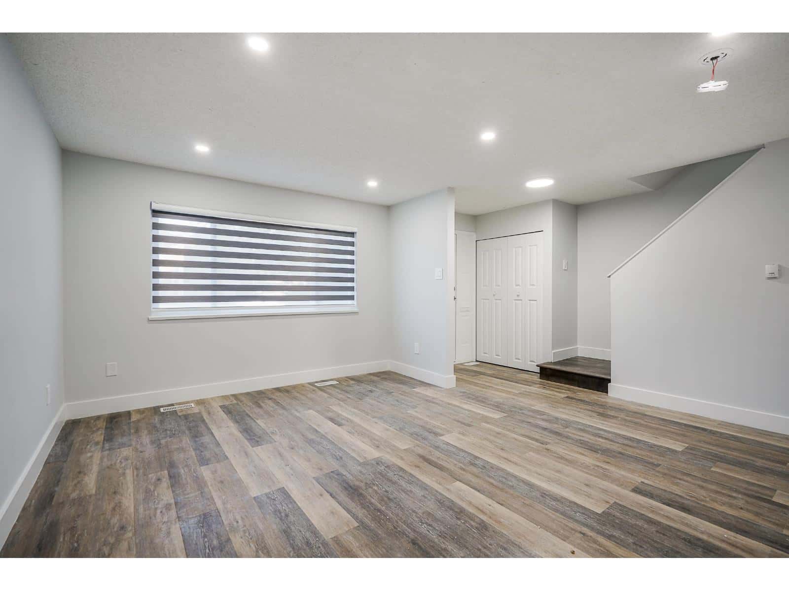 32382- 32384 BRANT AVENUE — Mission, British Columbia - Photo 5 of 33