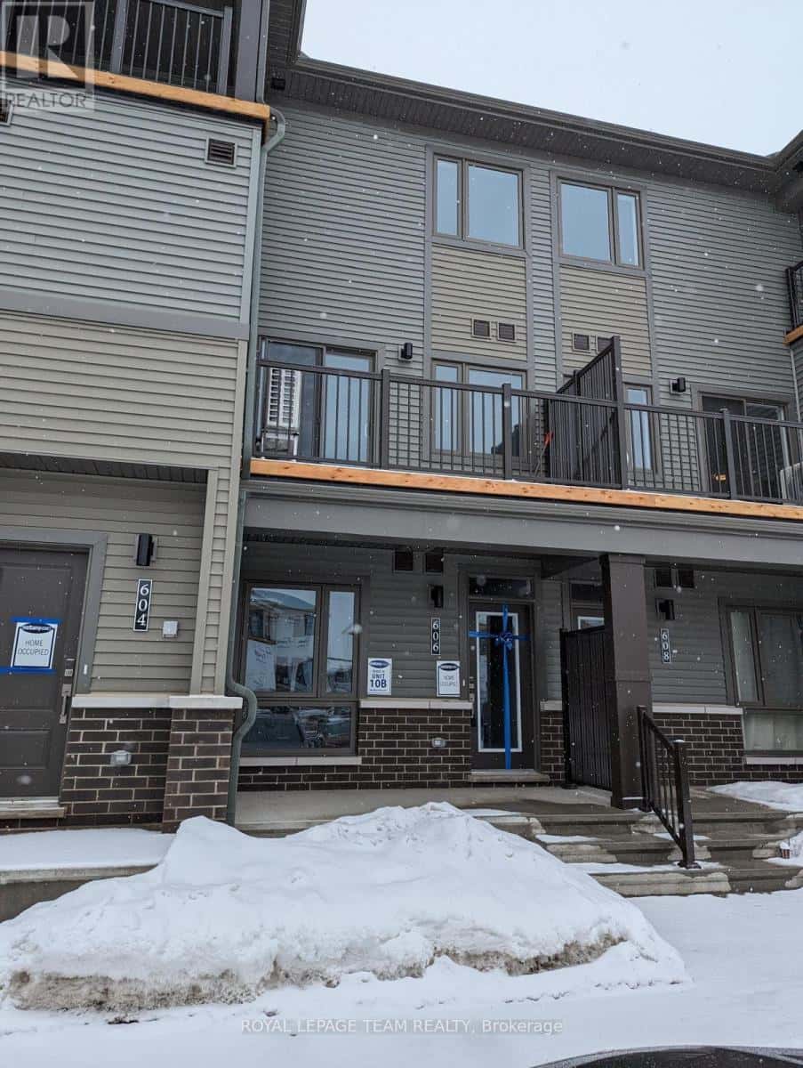 606 LILLIAN FREIMAN PRIVATE — Ottawa, Ontario - Photo 3 of 11