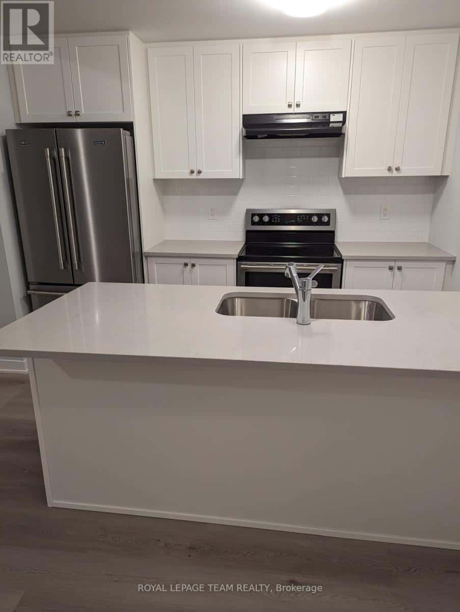 606 LILLIAN FREIMAN PRIVATE — Ottawa, Ontario - Photo 4 of 11