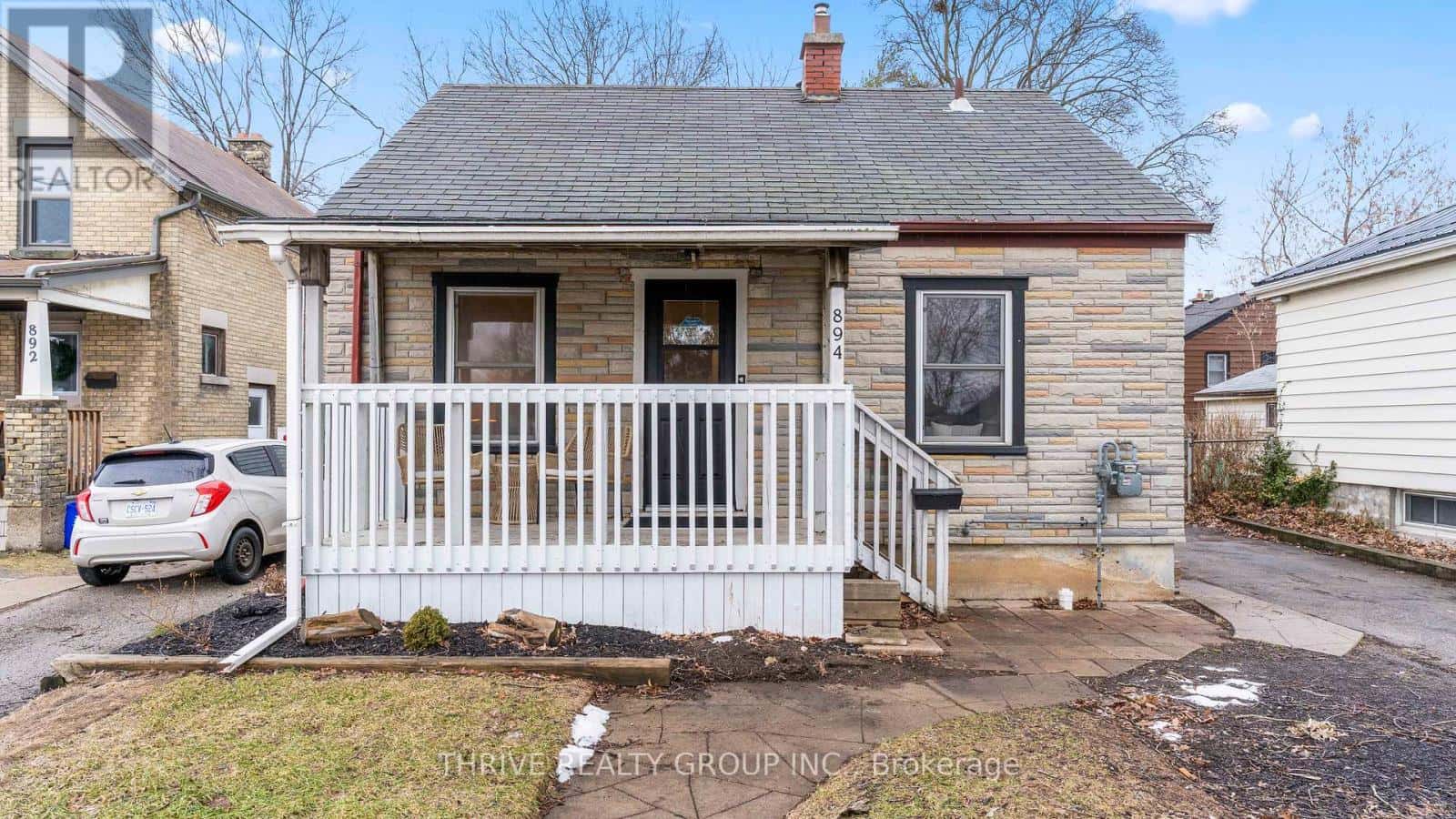 894 HAMILTON ROAD — London East (East M), Ontario - Photo 2 of 29