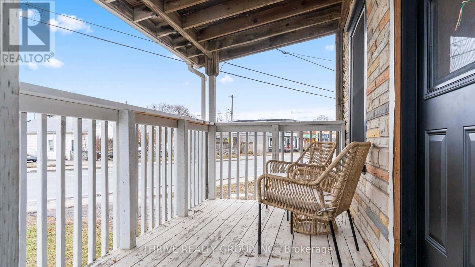 894 HAMILTON ROAD — London East (East M), Ontario - Photo 4 of 29