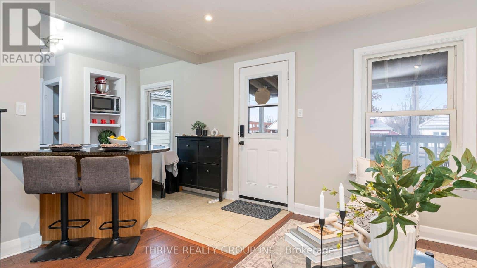 894 HAMILTON ROAD — London East (East M), Ontario - Photo 5 of 29