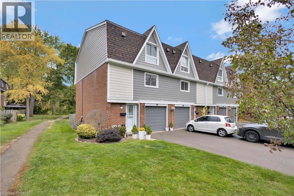 90 ANN Street — Dundas, Ontario - Photo 2 of 44