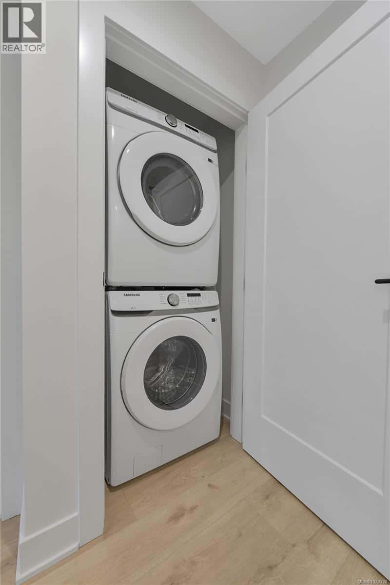 403 1114 Samar Cres — Langford, British Columbia - Photo 4 of 26