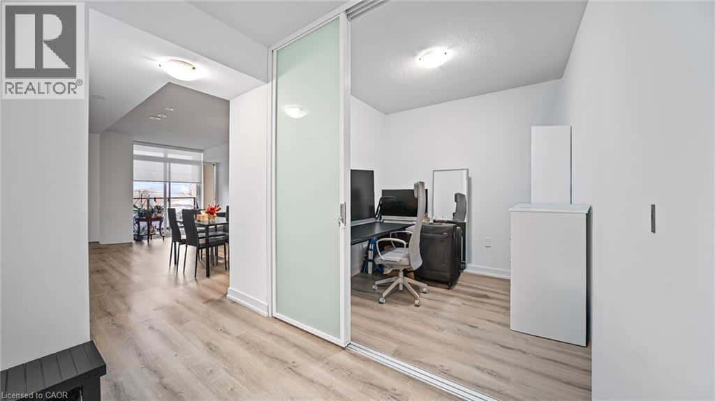 556 MARLEE Avenue Unit# 412 — Toronto, Ontario - Photo 5 of 24