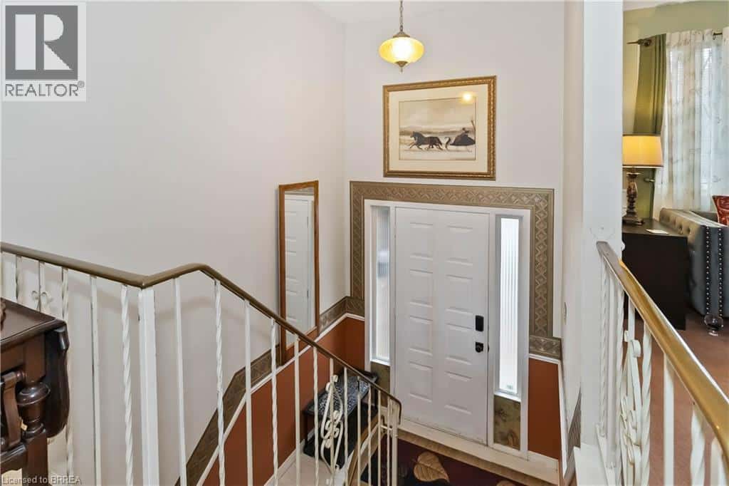 38 BLACK LOCUST Way — Brantford, Ontario - Photo 4 of 49