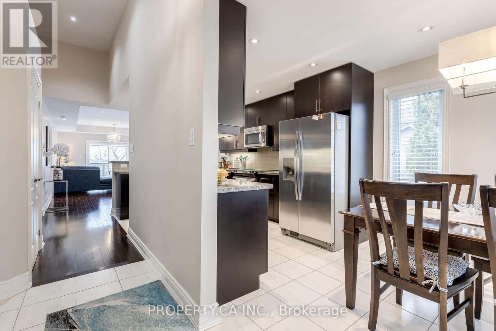 204 RIDGE WAY — New Tecumseth (Alliston), Ontario - Photo 5 of 31