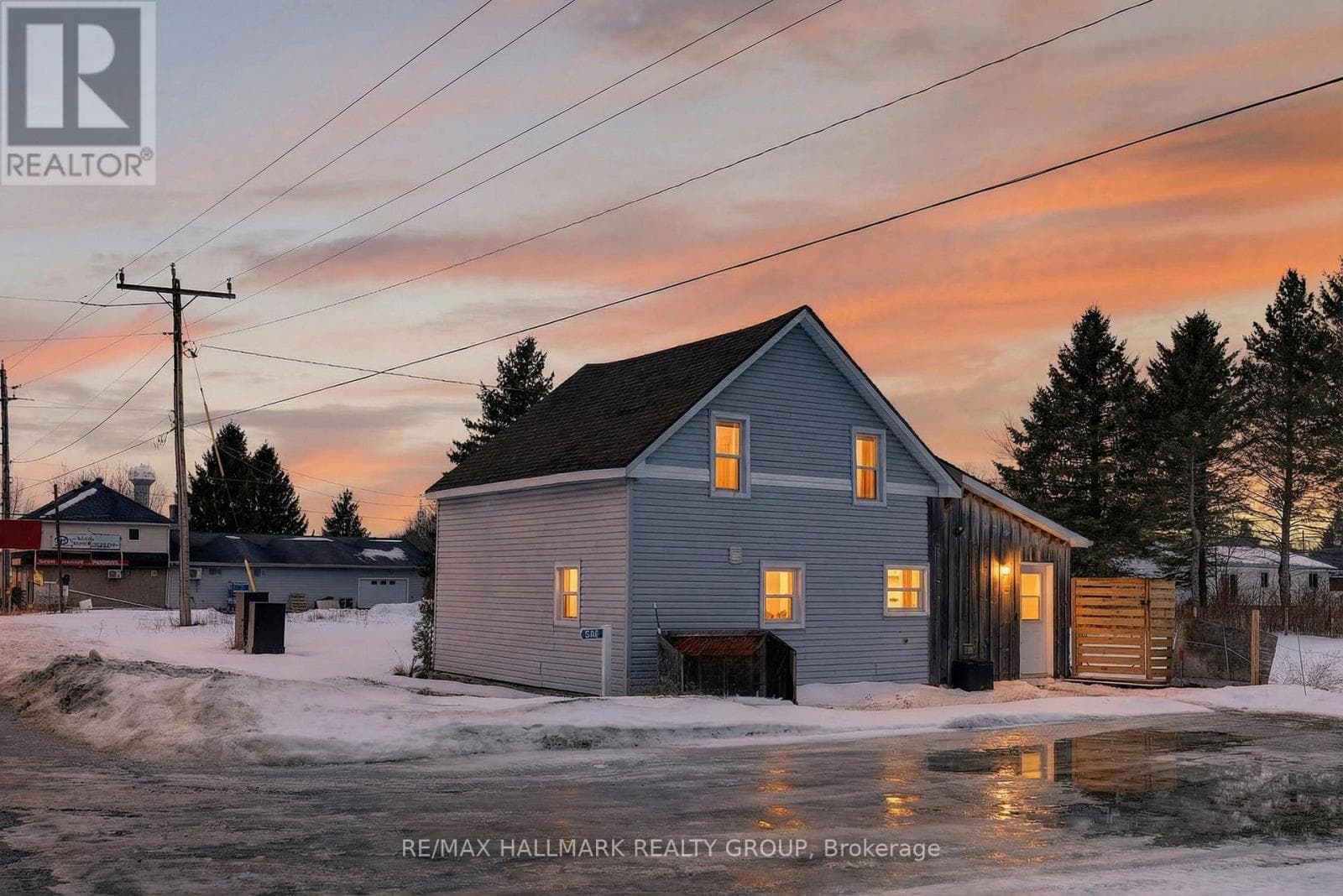 633 RUSSELL ROAD — Clarence-Rockland, Ontario - Main photo