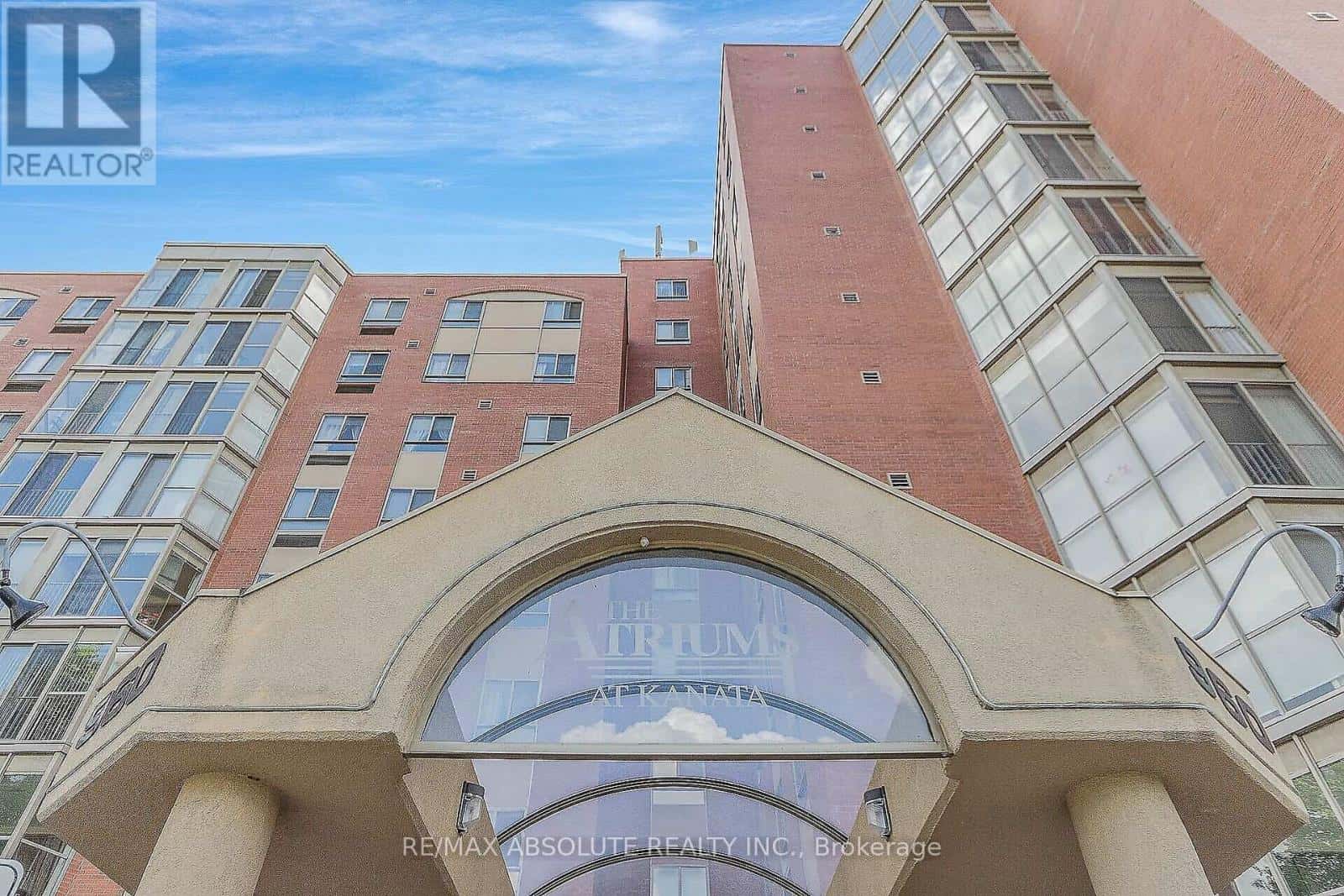 806 - 960 TERON ROAD — Ottawa, Ontario - Photo 2 of 40