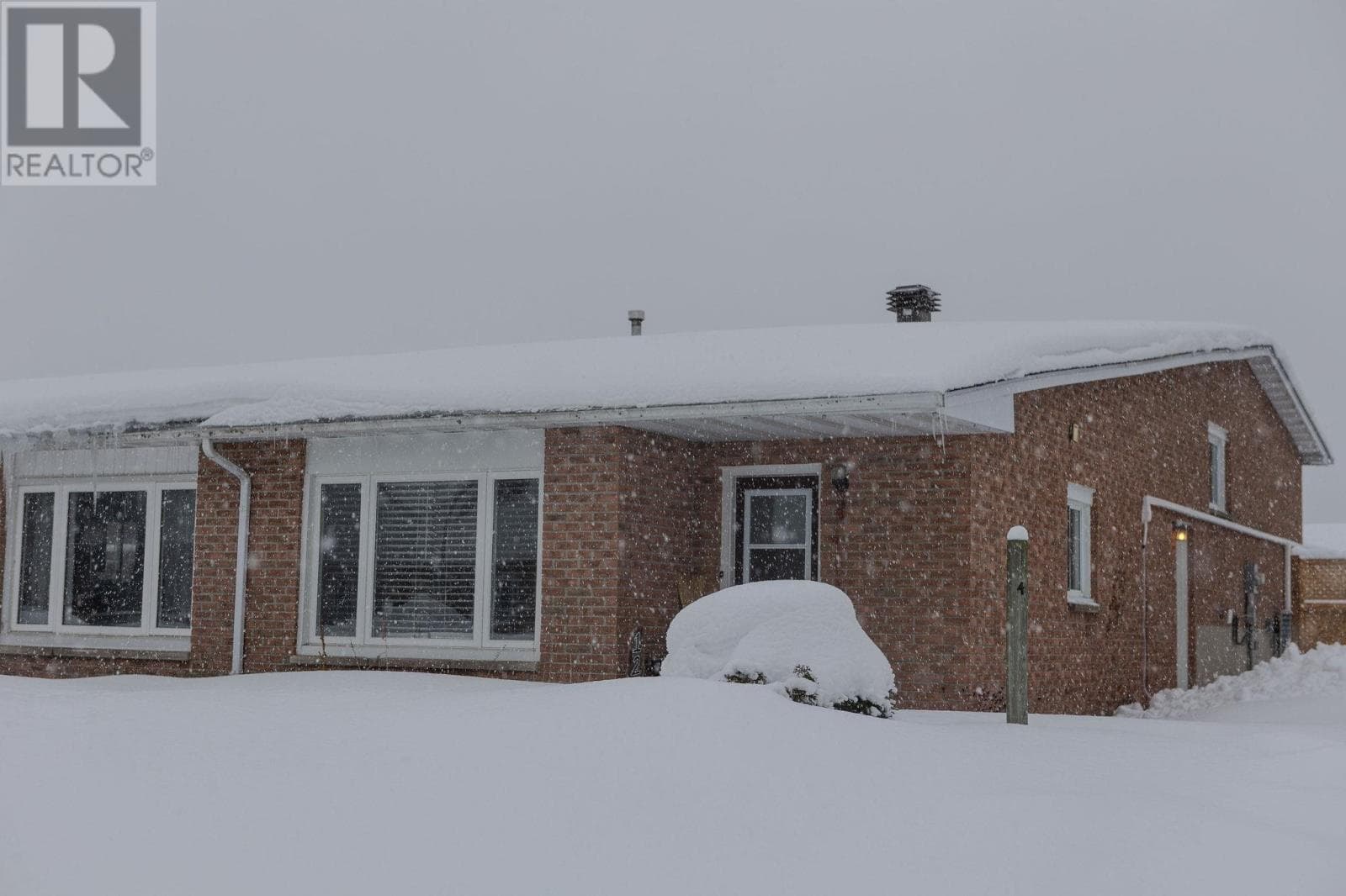 124 Sutton PL — Sault Ste. Marie, Ontario - Main photo