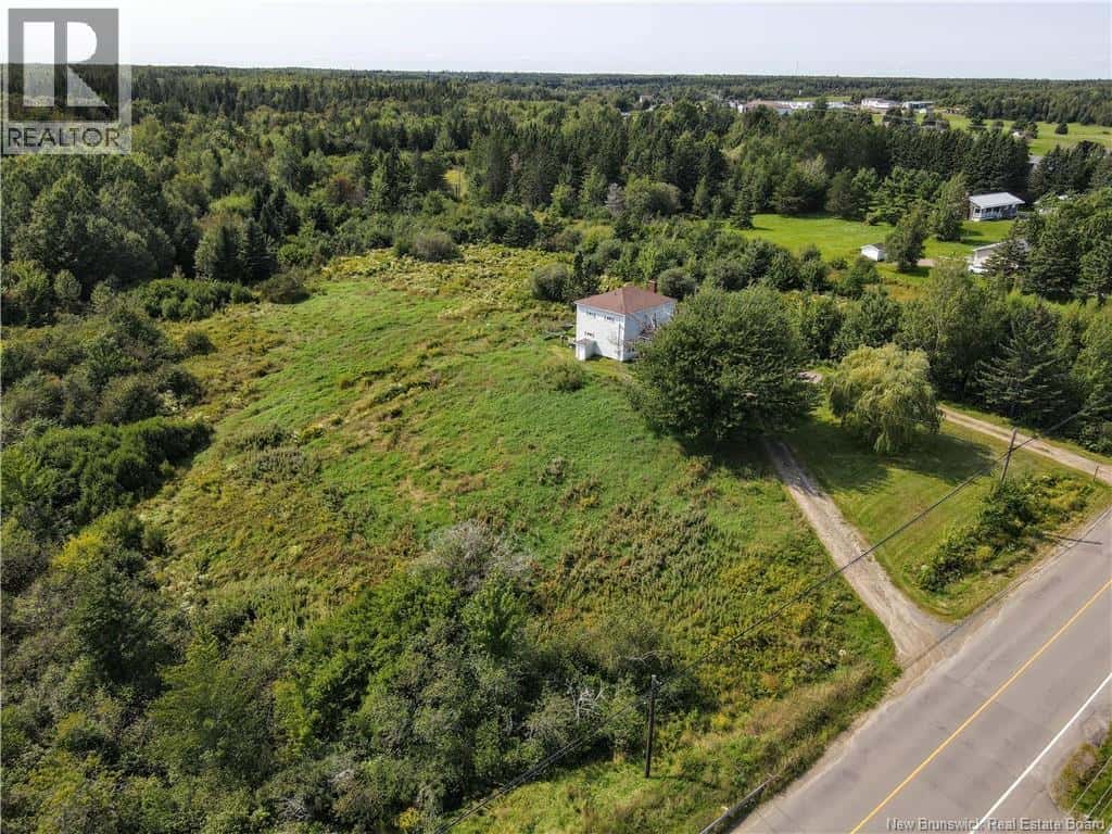 86 Evangeline Street — Bouctouche, New Brunswick - Photo 5 of 26