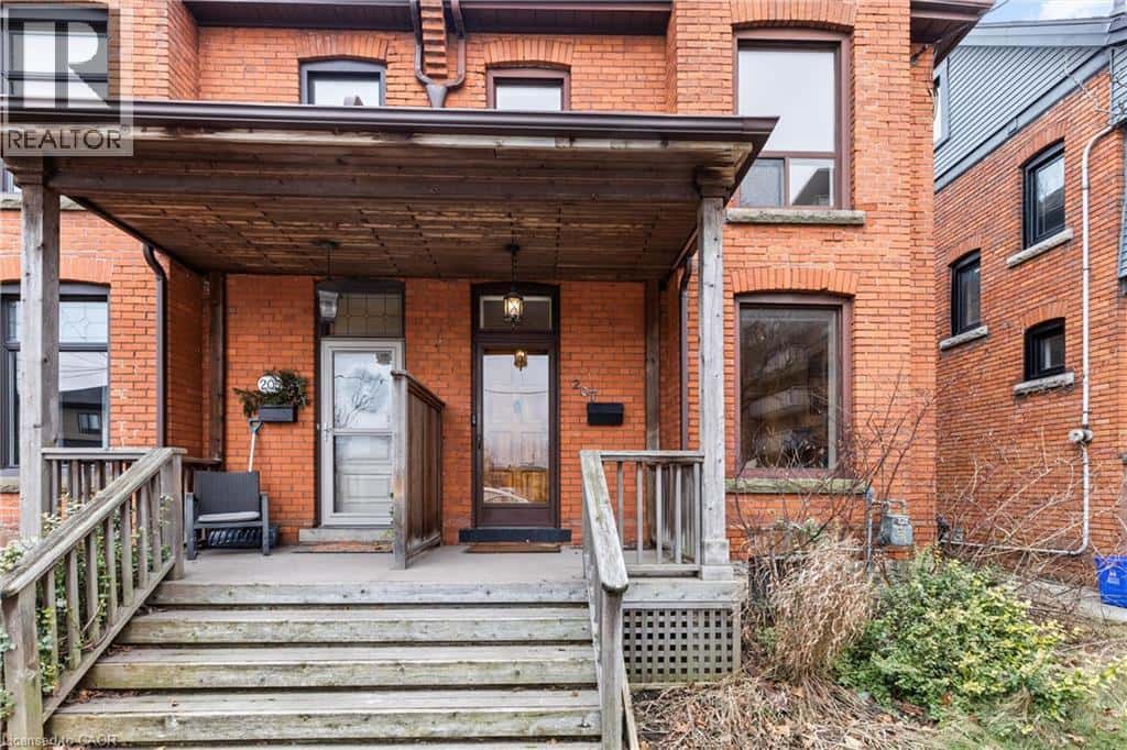 207 STANLEY Avenue — Hamilton, Ontario - Photo 5 of 25