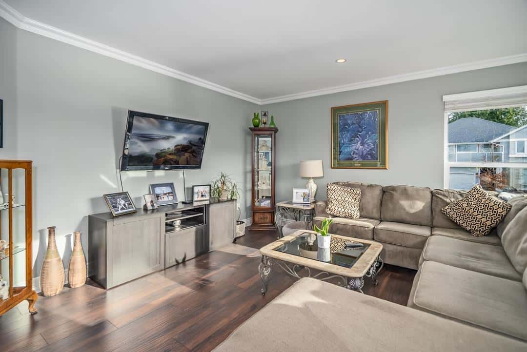 8247 BOWYER DRIVE — Mission, British Columbia - Photo 4 of 40