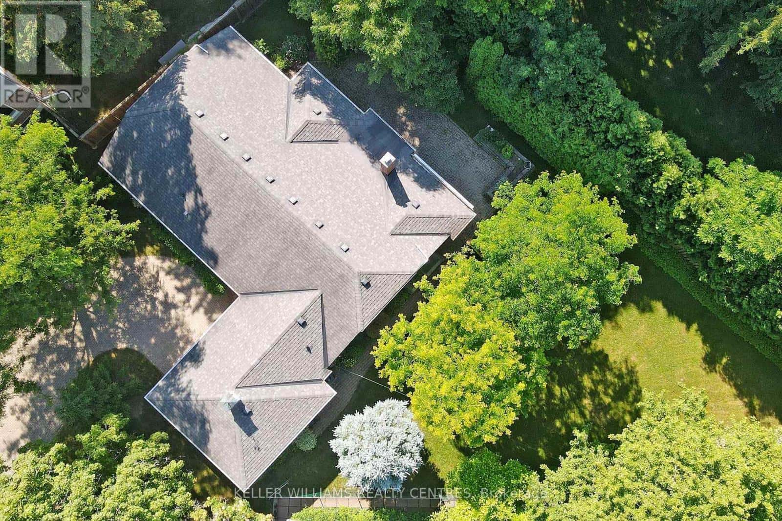 27 HAWTHORNE LANE — Aurora (Aurora Village), Ontario - Photo 4 of 37