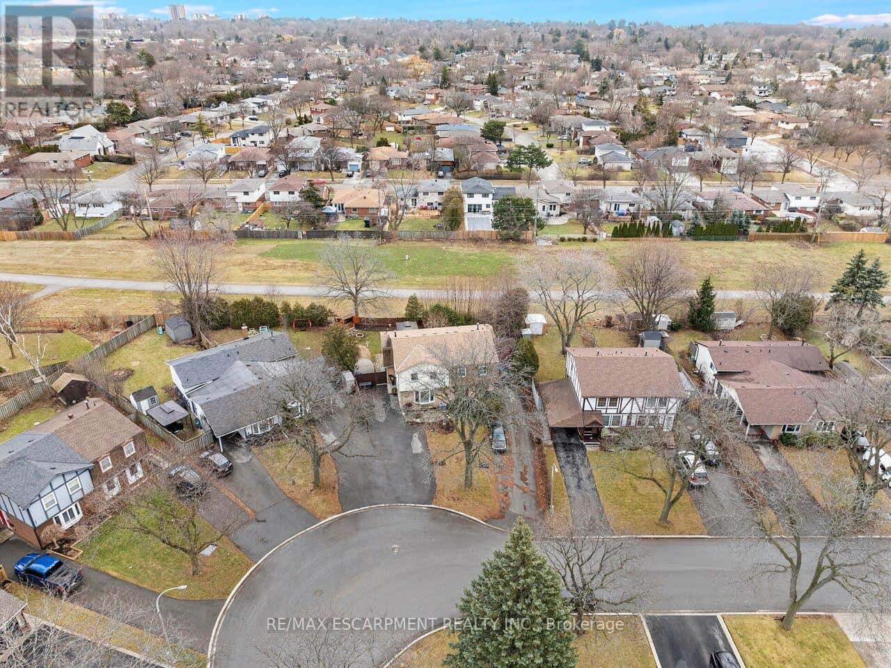 655 LOMOND CRESCENT — Burlington (Shoreacres), Ontario - Photo 2 of 50