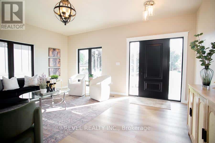 5 SCOTT DRIVE — Norfolk (Port Dover), Ontario - Photo 4 of 36