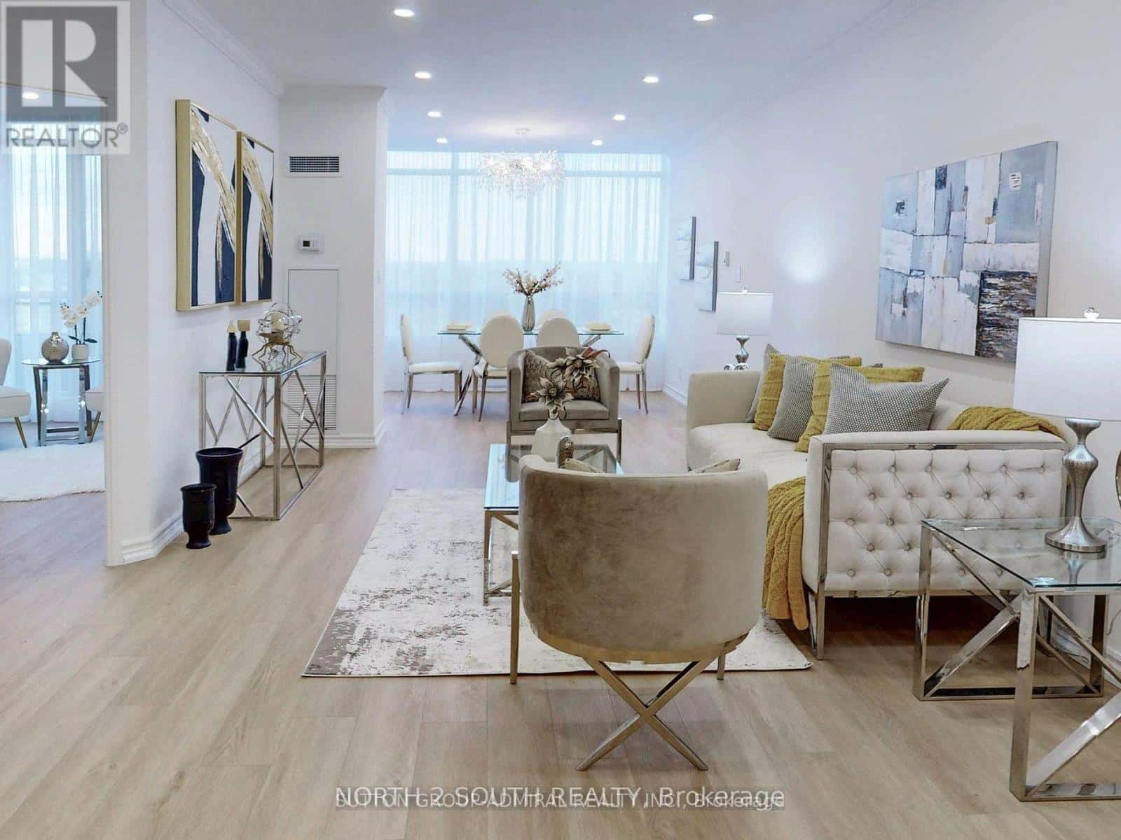 PH27 - 32 CLARISSA DRIVE — Richmond Hill (Harding), Ontario - Photo 2 of 50