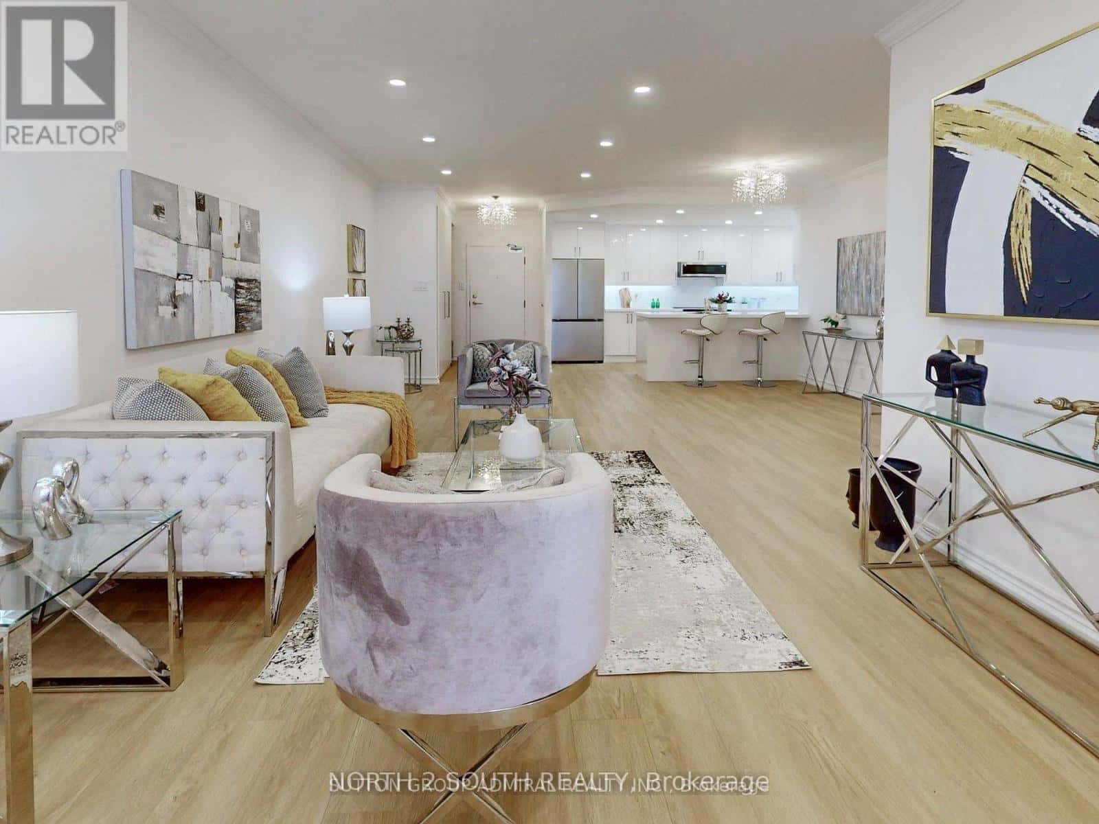 PH27 - 32 CLARISSA DRIVE — Richmond Hill (Harding), Ontario - Photo 3 of 50