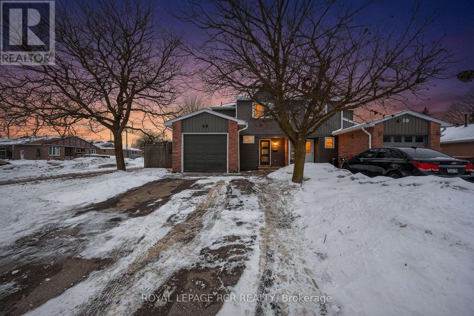 60 MANOR CRESCENT — Orangeville, Ontario - Main photo