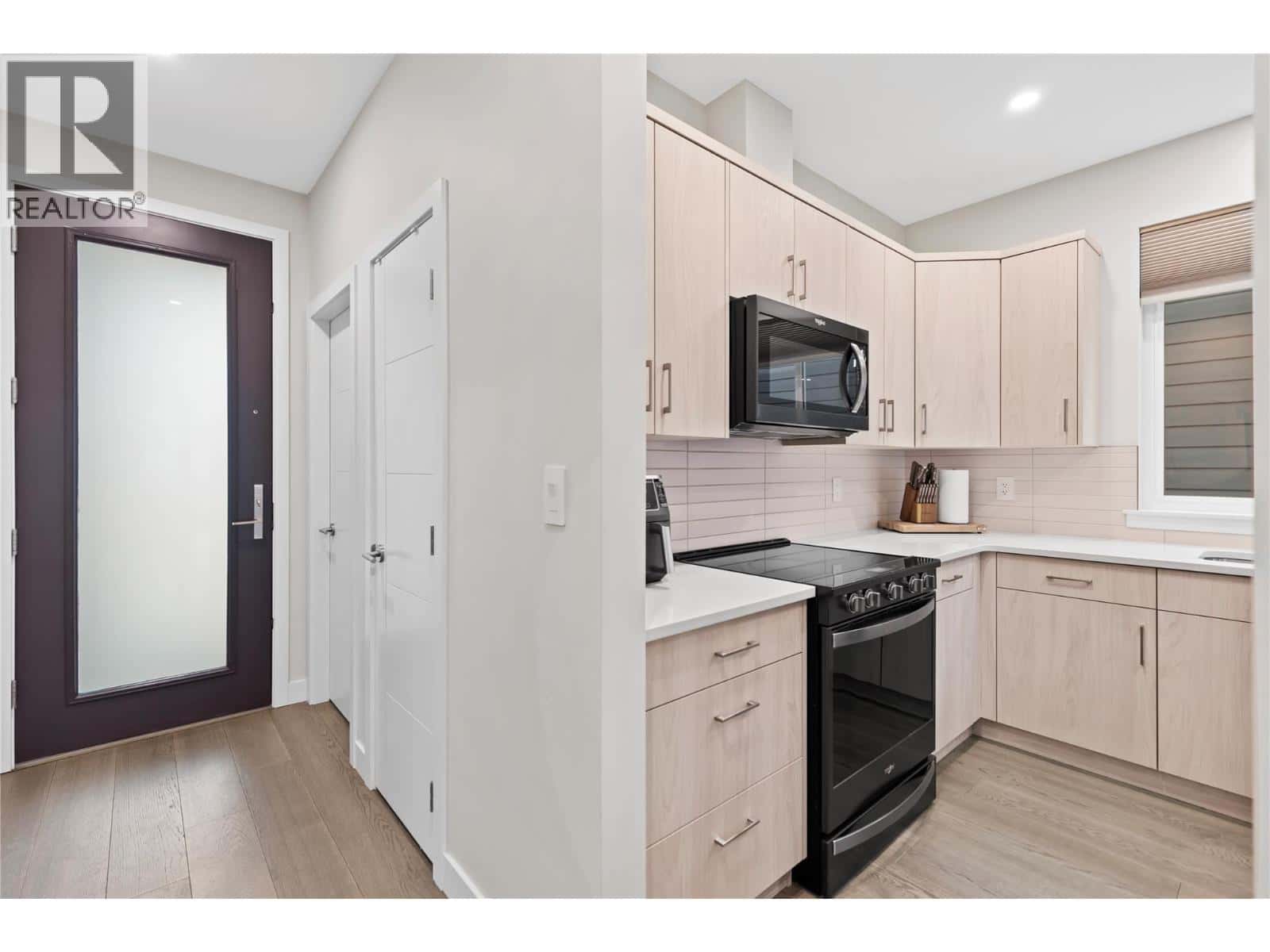 2045 STAGECOACH Drive Unit# 124 — Kamloops, British Columbia - Photo 4 of 27