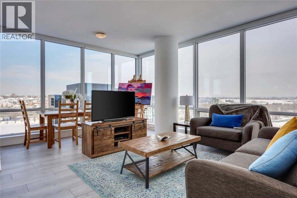 1107, 615 6 Avenue SE — Calgary, Alberta - Photo 4 of 48