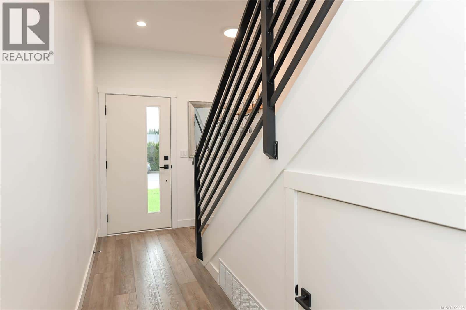 A 2155 Cousins Ave — Courtenay, British Columbia - Photo 3 of 52