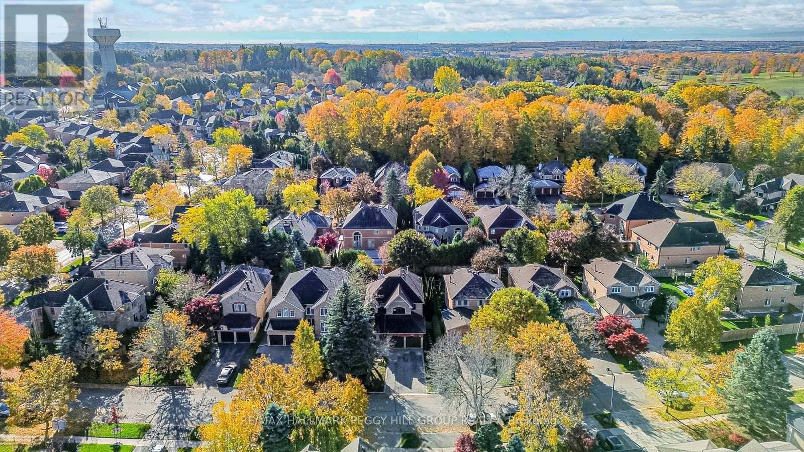 15 CHARING CRESCENT — Aurora (Aurora Highlands), Ontario - Photo 2 of 30