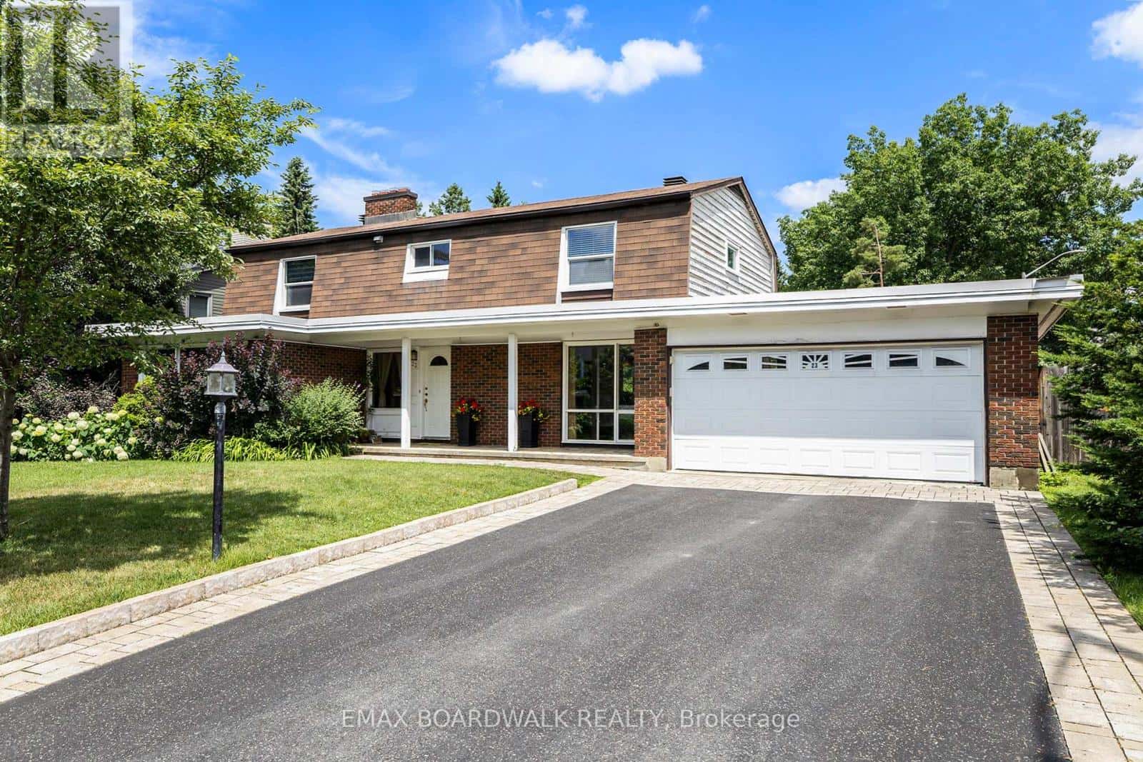 23 SIOUX CRESCENT — Ottawa, Ontario - Photo 3 of 32