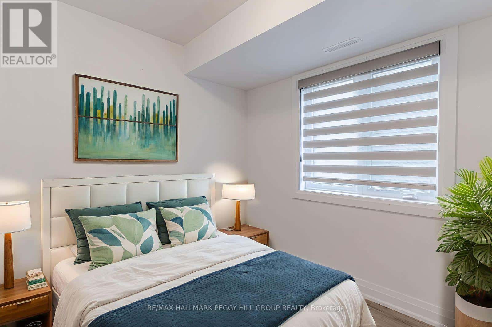 5 - 23 HAY LANE — Barrie, Ontario - Photo 5 of 13