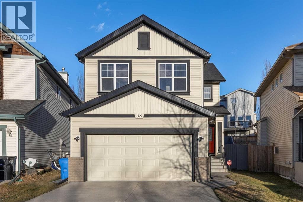 38 Evansbrooke Manor NW — Calgary, Alberta - Main photo