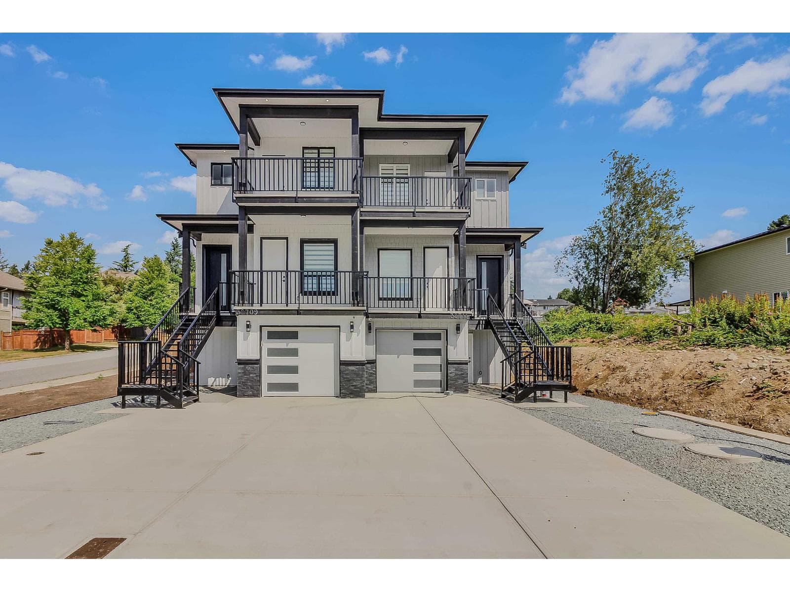 32711 ANTELOPE AVENUE — Mission, British Columbia - Main photo