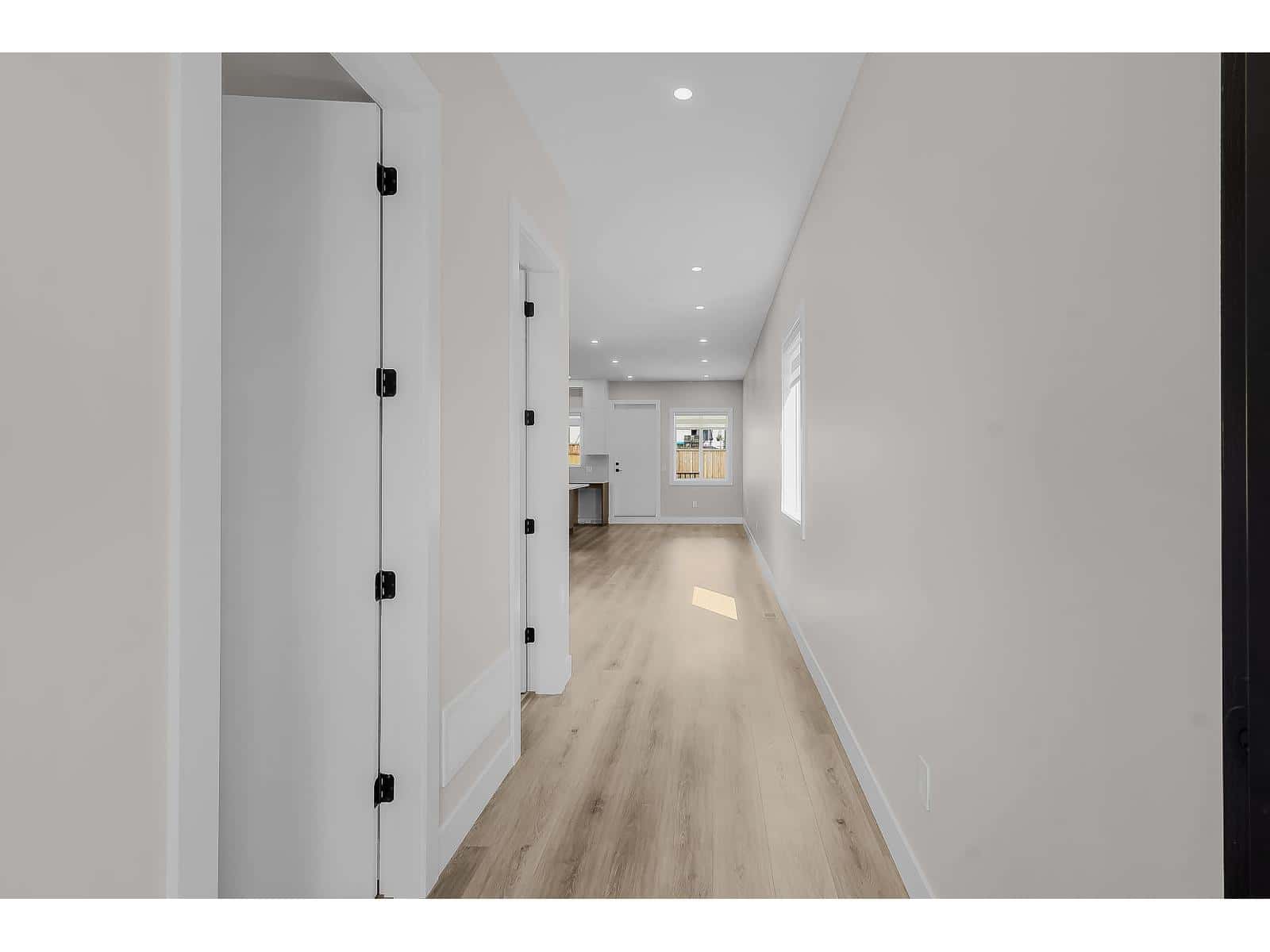 32711 ANTELOPE AVENUE — Mission, British Columbia - Photo 5 of 40