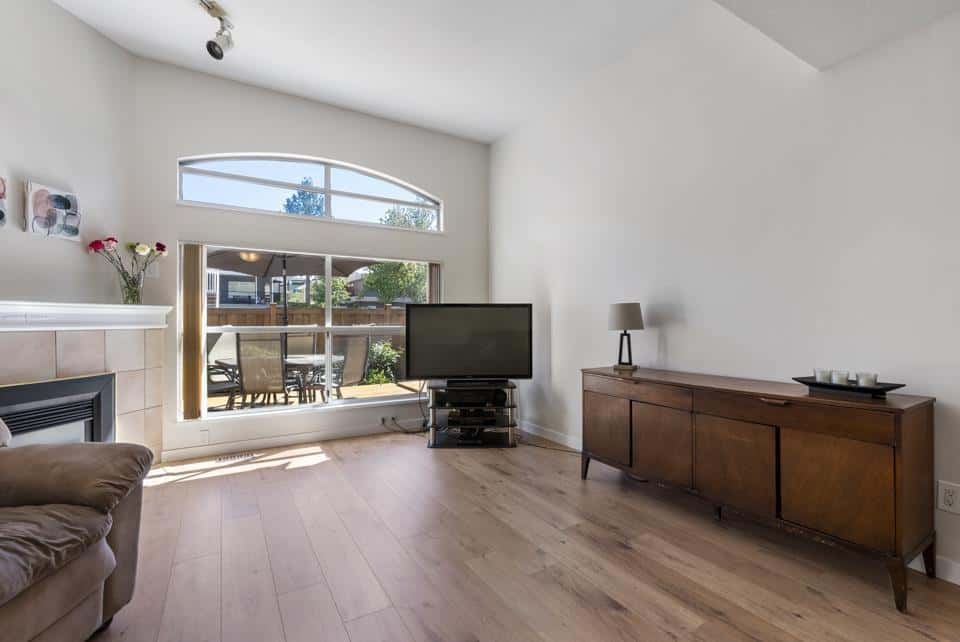 18 8257 121A STREET — Surrey, British Columbia - Photo 3 of 28