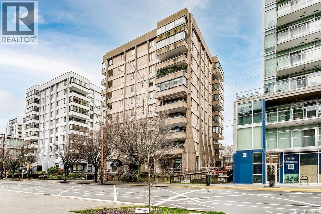 1003 1034 Johnson St — Victoria, British Columbia - Main photo