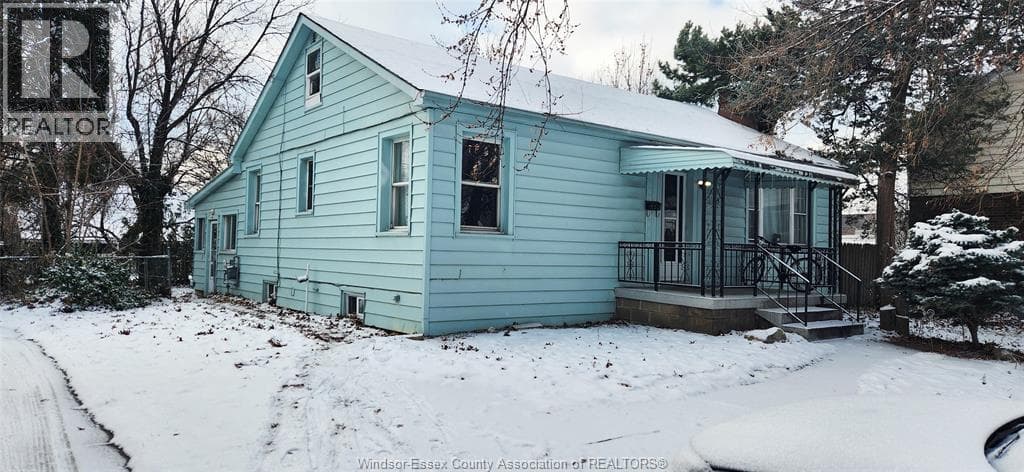 559 VANIER STREET — Windsor, Ontario - Main photo