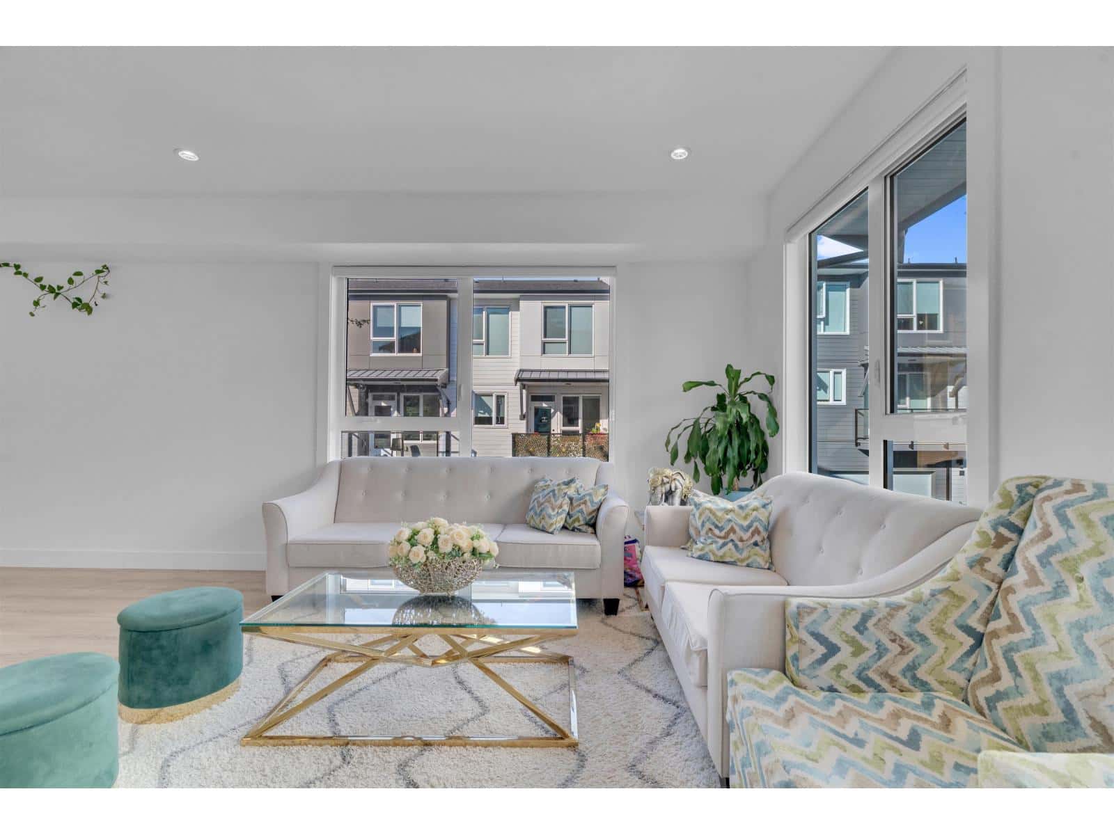 24 15030 28 AVENUE — Surrey, British Columbia - Photo 5 of 29